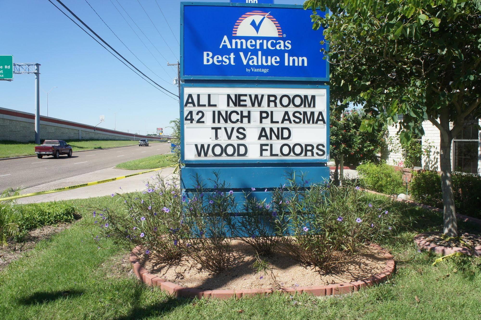 Americas Best Value Inn Harlingen Esterno foto