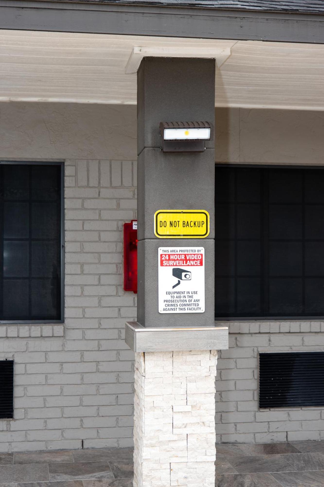 Americas Best Value Inn Harlingen Esterno foto