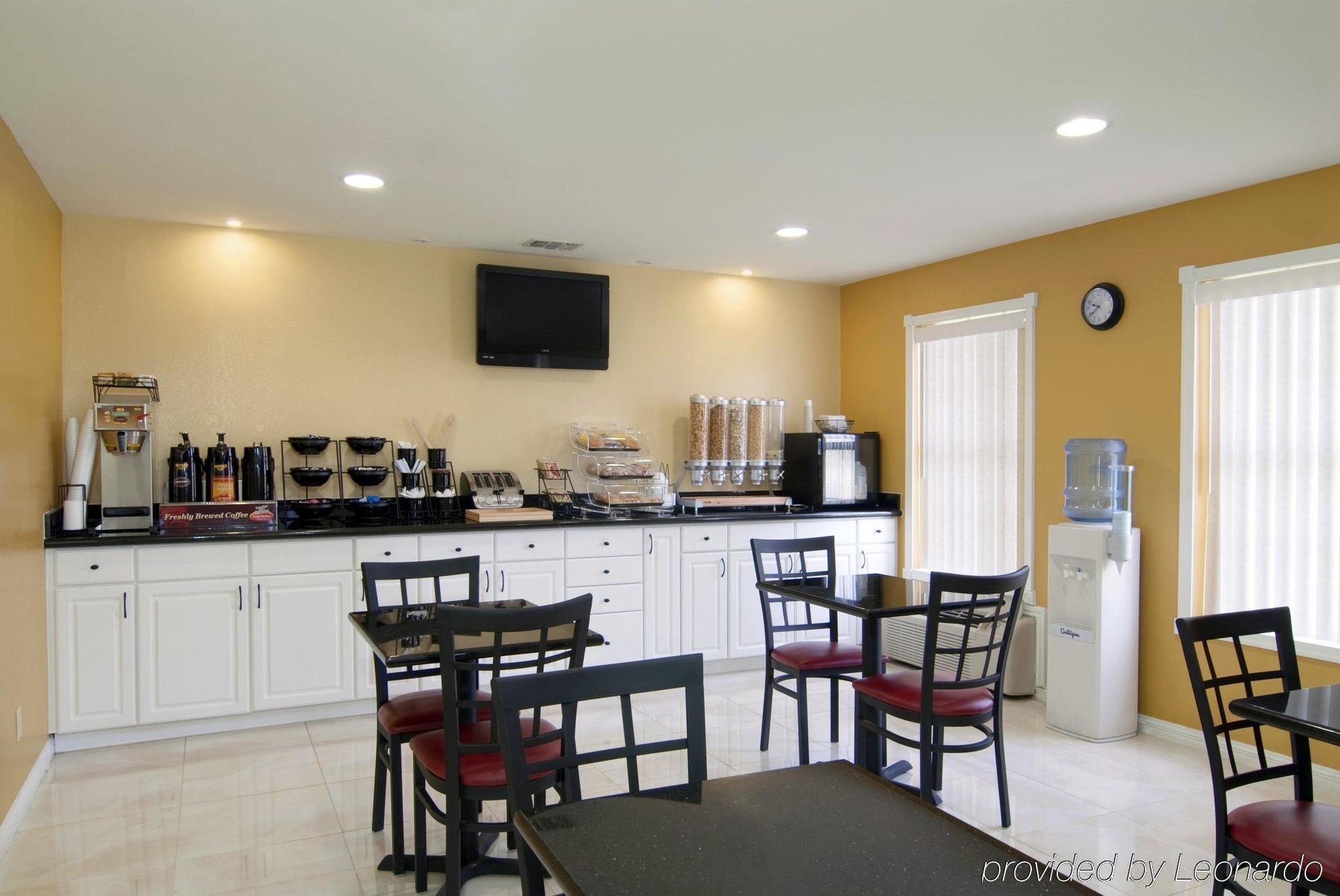 Americas Best Value Inn Harlingen Ristorante foto