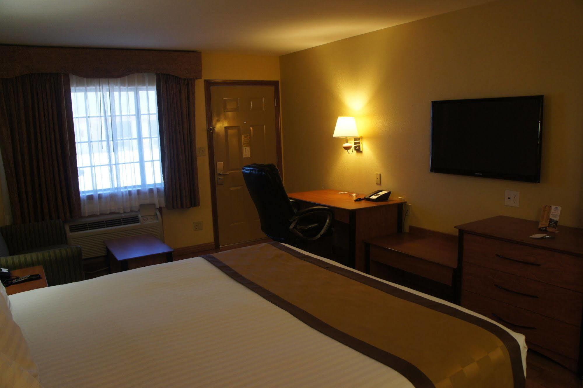 Americas Best Value Inn Harlingen Esterno foto
